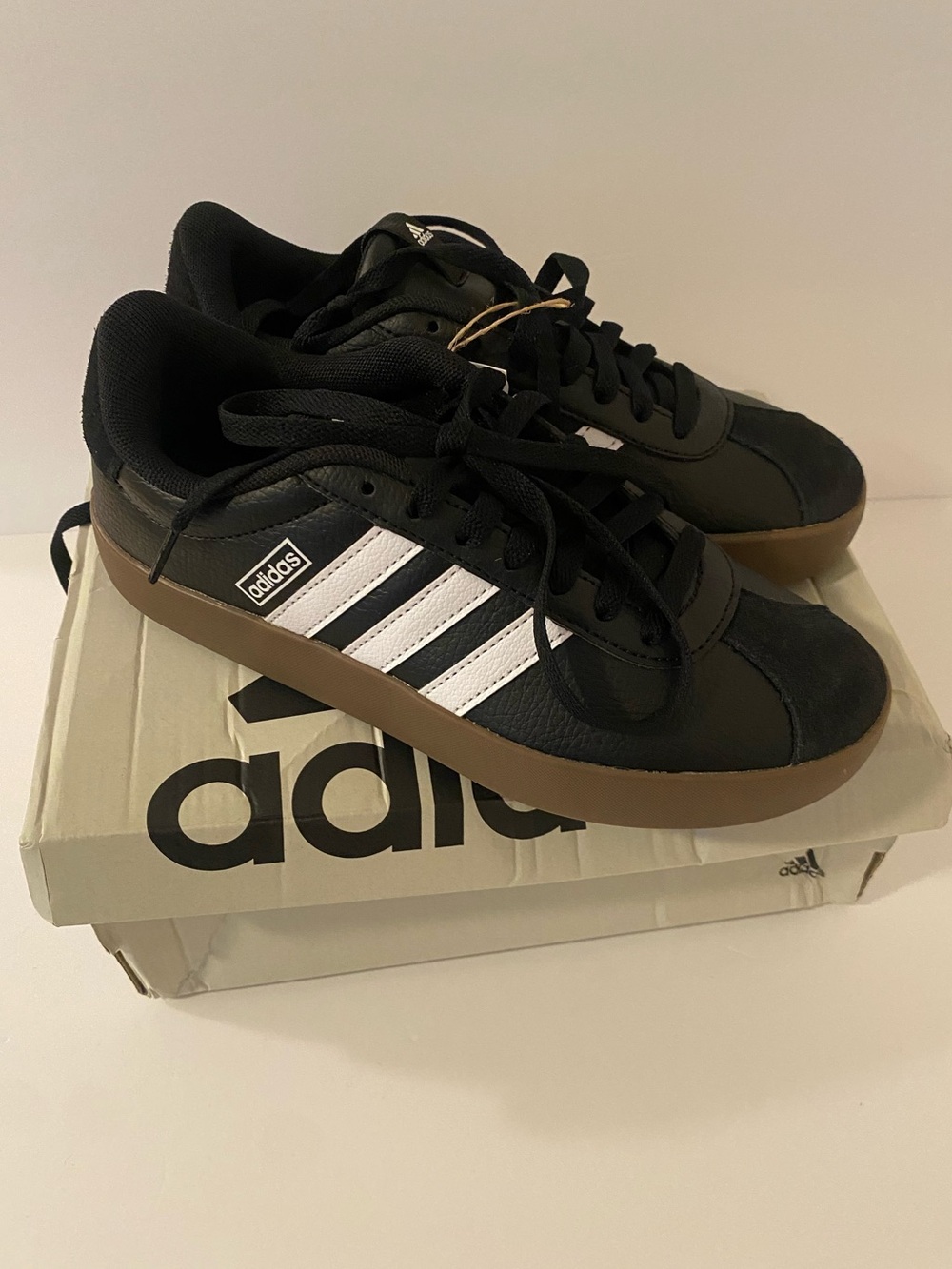 Women’s Adidas VL Court Size 6.5